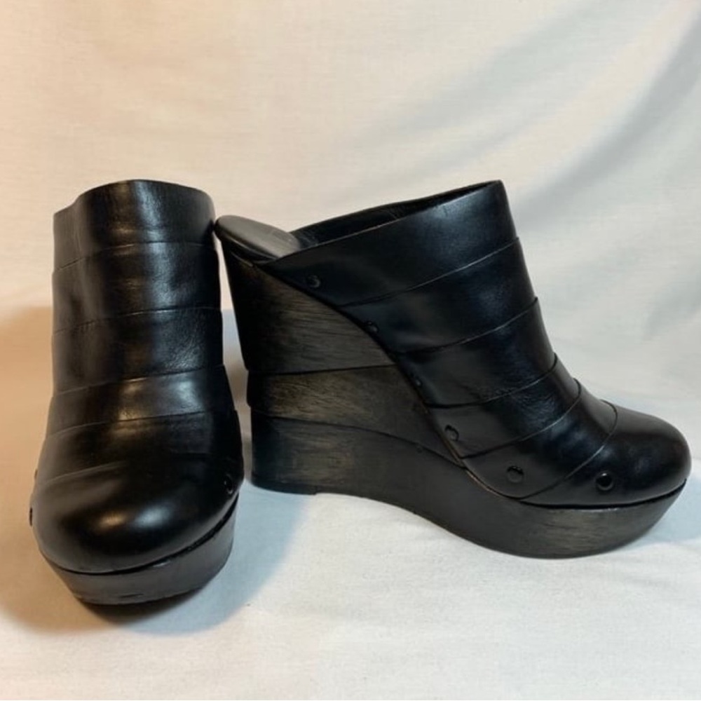 Diane Von Furstenberg Black Wedge Mules